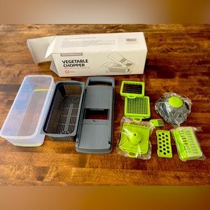 Vegetable Chopper Multifunctional one-piece vegetable cutter Dice&Shred&Slice